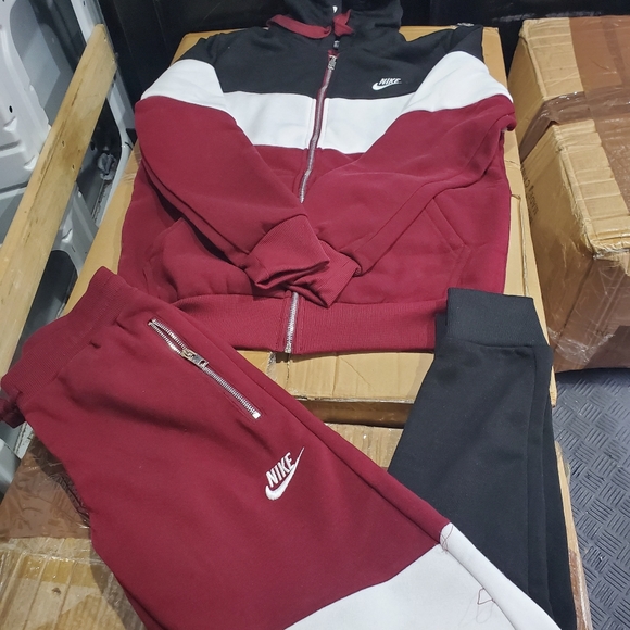 nike burgundy sweatsuit